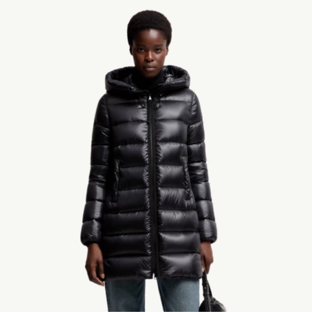 Moncler Suyenne Navy Down Jacket